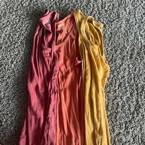 3 Universal Thread Tank Tops
